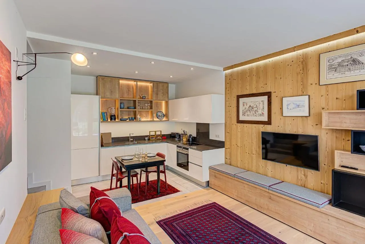 Apartment Cheserys, Alpes Travel, Les Praz Sleeps 2-4 Chamonix