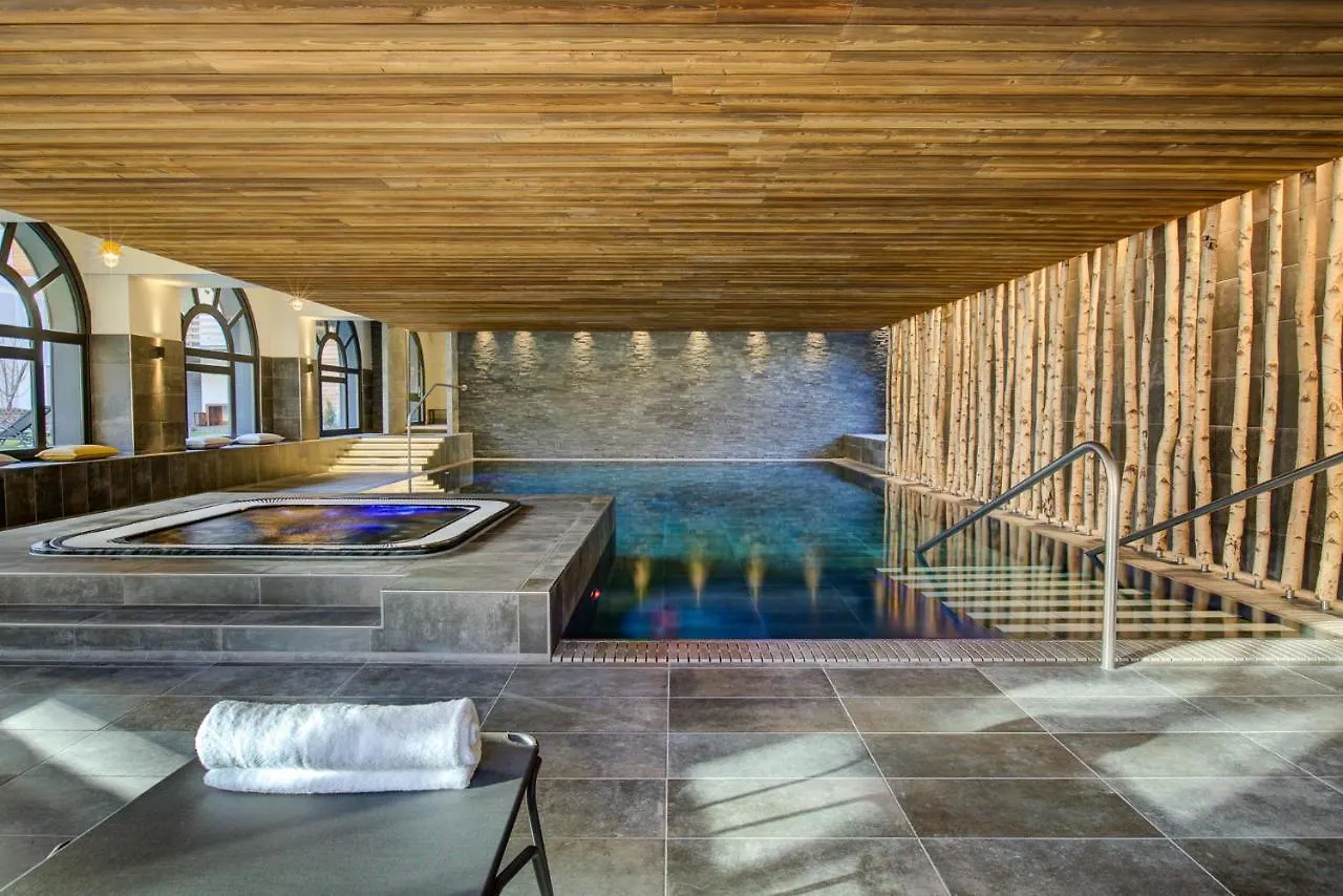 Apartment Cheserys, Alpes Travel, Les Praz Sleeps 2-4 Chamonix Francja