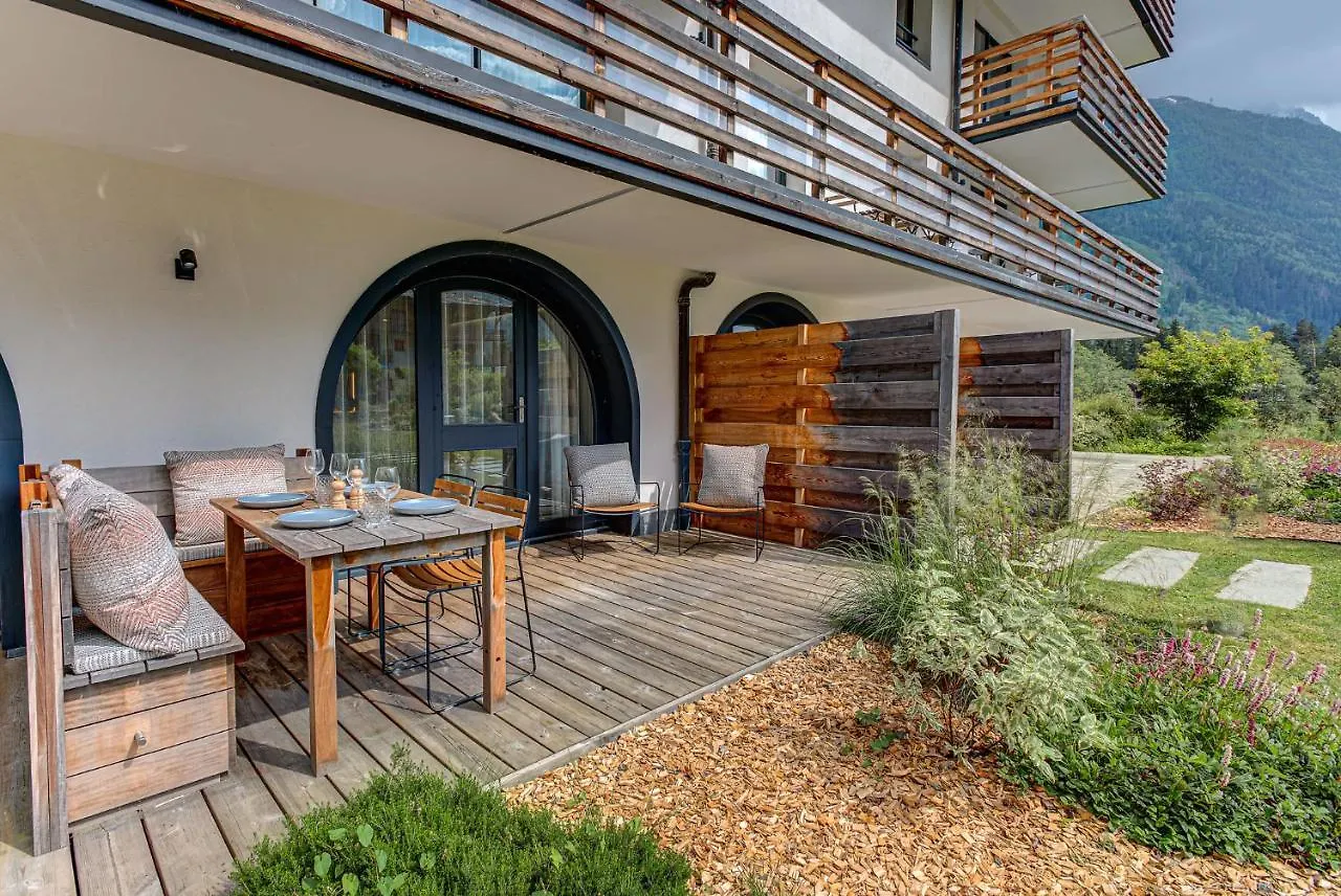 Apartment Cheserys, Alpes Travel, Les Praz Sleeps 2-4 Chamonix