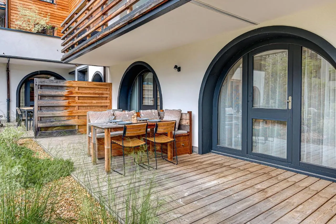 Apartment Cheserys, Alpes Travel, Les Praz Sleeps 2-4 Chamonix France