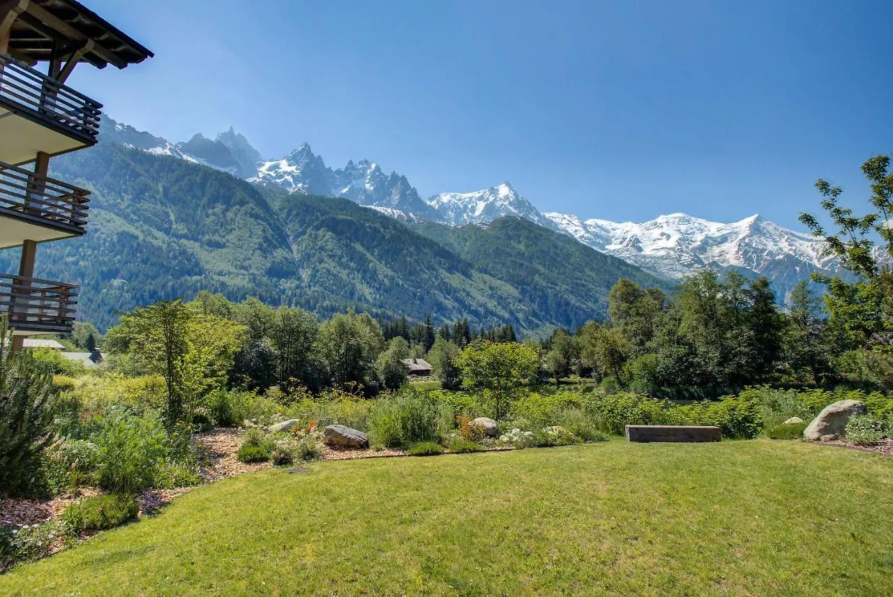 Apartment Cheserys, Alpes Travel, Les Praz Sleeps 2-4 Chamonix France